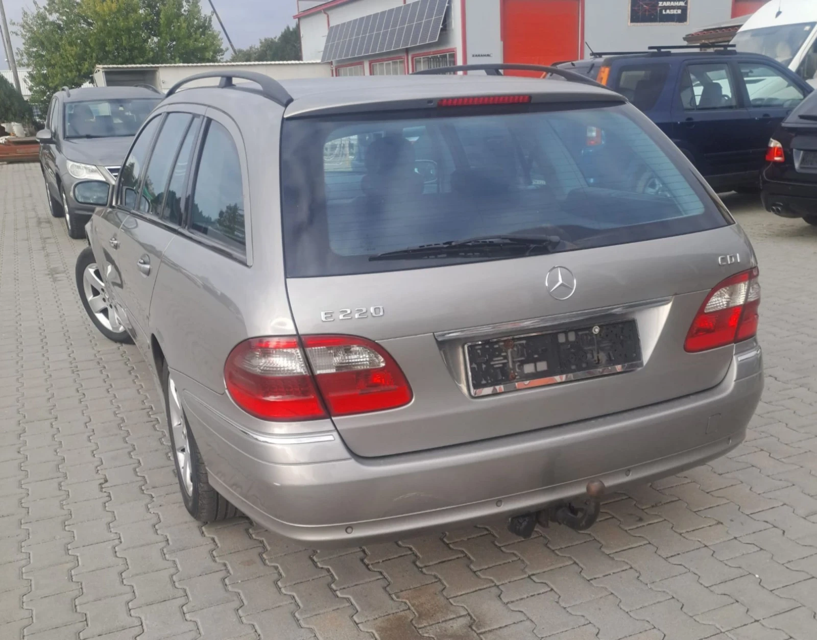 Mercedes-Benz E 220 CDI - изображение 4 | Auto.bg Mercedes-Benz E 220 CDI - изображение 4