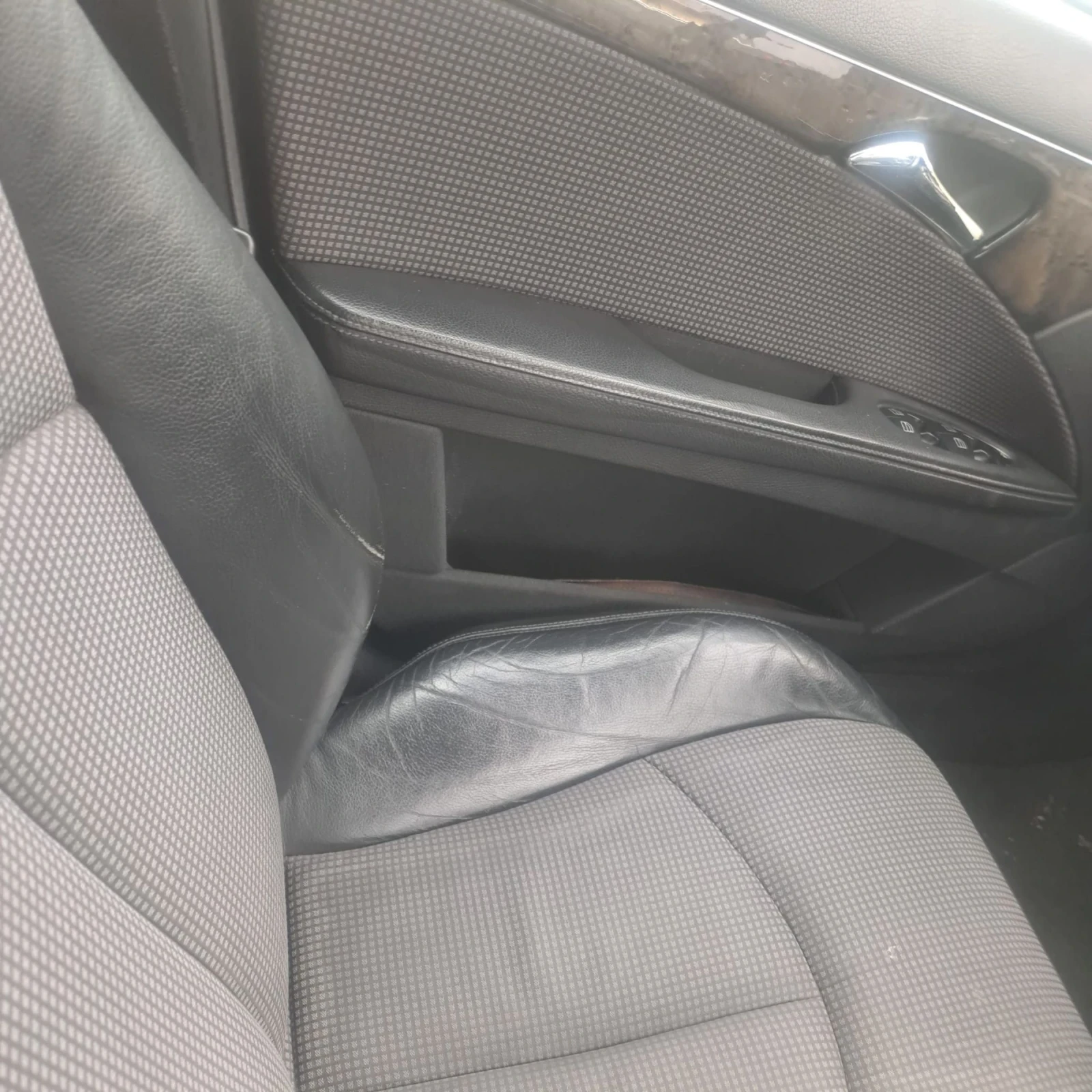 Mercedes-Benz E 220 CDI - изображение 10 | Auto.bg Mercedes-Benz E 220 CDI - изображение 10