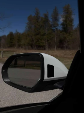 Audi SQ8 4.0 TFSI quattro CARFAX - 41999 € / 82142.90 лв. - 70183355 15 | Car24.bg Audi SQ8 4.0 TFSI quattro CARFAX - 41999 € / 82142.90 лв. - 70183355 15