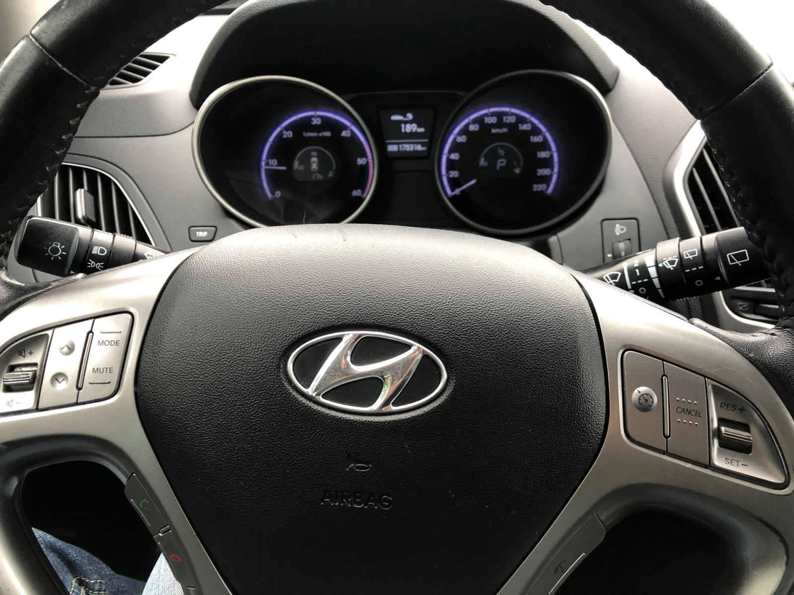 Hyundai IX35 2.0 GRDI - изображение 9 | Auto.bg Hyundai IX35 2.0 GRDI - изображение 9