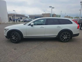 Volvo V90 Cross Country T6 AWD CARFAX | Auto.bg — изображение 11 Volvo V90 Cross Country T6 AWD CARFAX | Auto.bg — изображение 11