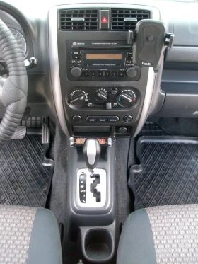 Suzuki Jimny 1.3i* GAZ* AVTOMATIK* ITALIQ* KLIMATIK* OTLICHNA - 12900 € - 89609921 12 | Car24.bg Suzuki Jimny 1.3i* GAZ* AVTOMATIK* ITALIQ* KLIMATIK* OTLICHNA - 12900 € - 89609921 12