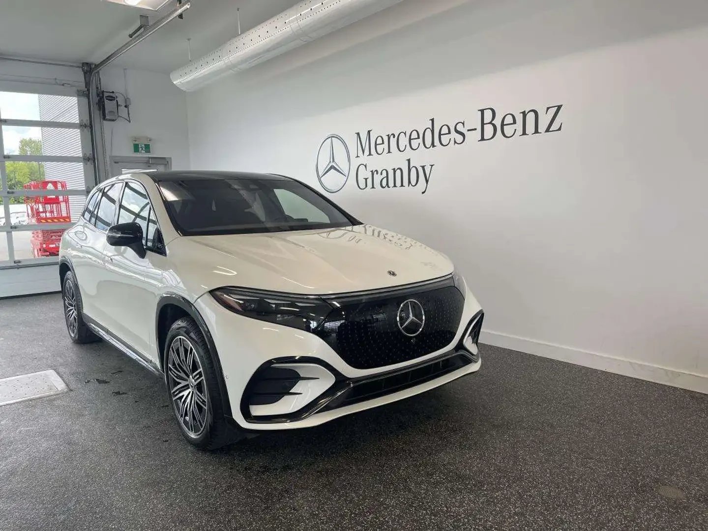Mercedes-Benz EQS AMG* LINE* BURMESTER* ОБДУХВАНЕ* ДИСТРОНИК* 360КАМ | Auto.bg — изображение 1 Mercedes-Benz EQS AMG* LINE* BURMESTER* ОБДУХВАНЕ* ДИСТРОНИК* 360КАМ | Auto.bg — изображение 1