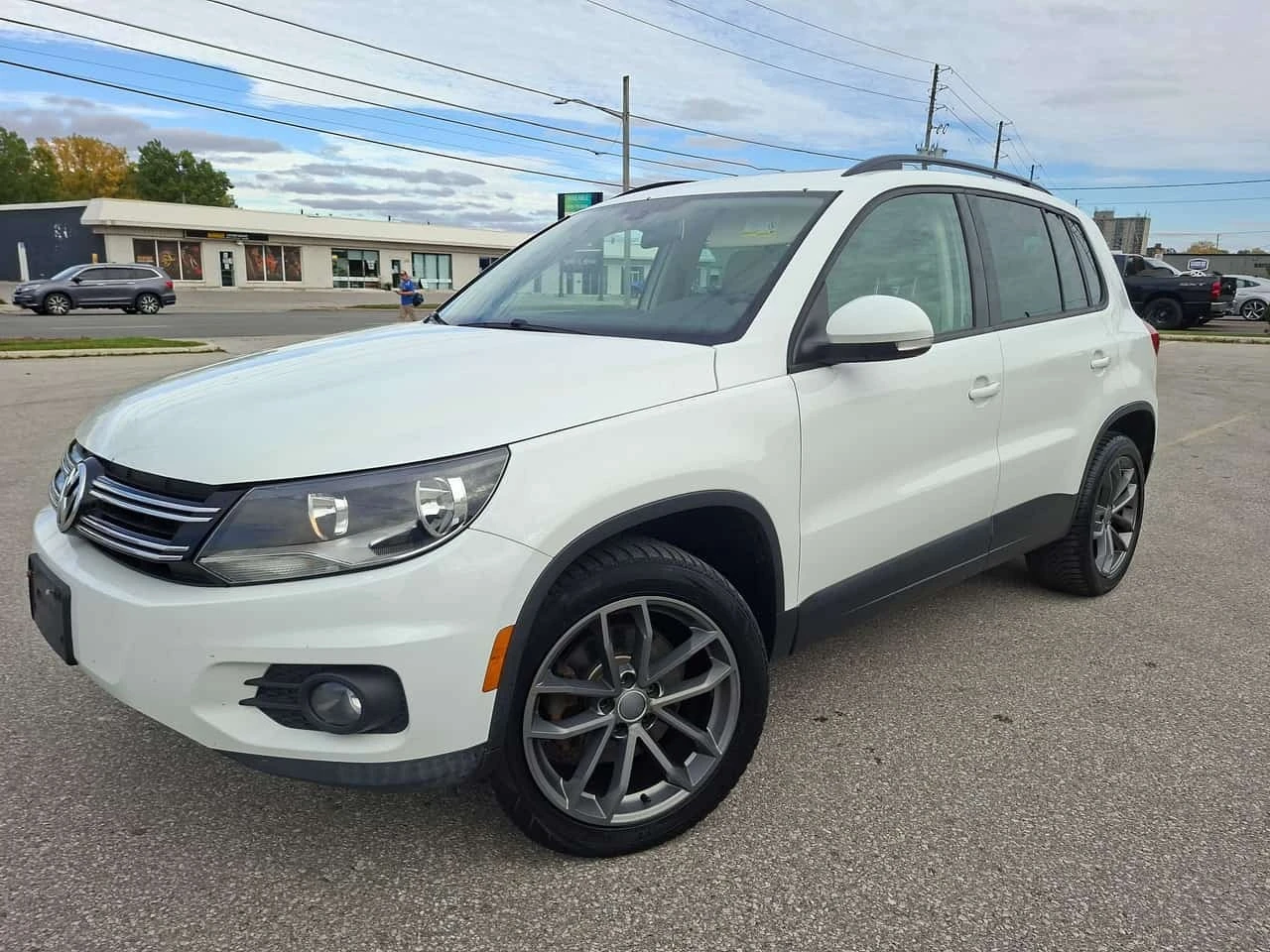 VW Tiguan * 4MOTION * АВТОКРЕДИТ * ГЛАВНО ПРЕДСТАВИТЕЛСТВО * | Auto.bg — изображение 1 VW Tiguan * 4MOTION * АВТОКРЕДИТ * ГЛАВНО ПРЕДСТАВИТЕЛСТВО * | Auto.bg — изображение 1