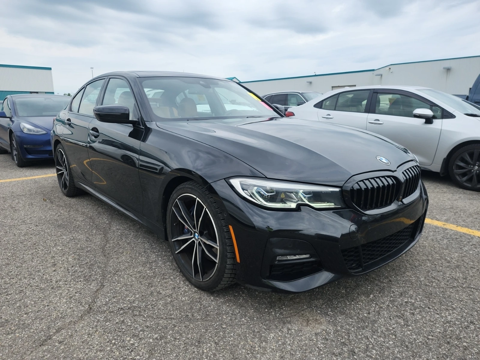 BMW 330 XDRIVE * * M SPORT * * CARFAX * * АВТО КРЕДИТ * * | Auto.bg — изображение 1 BMW 330 XDRIVE * * M SPORT * * CARFAX * * АВТО КРЕДИТ * * | Auto.bg — изображение 1