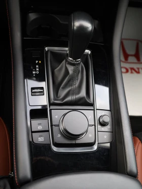 Mazda 3 SPORT/SUNA/ШИТО ТАБЛО/HUD/BOSE/360 CAMERA/ADAPT.CR - 28500 € / 55741.15 лв. - 22691884 15 | Car24.bg Mazda 3 SPORT/SUNA/ШИТО ТАБЛО/HUD/BOSE/360 CAMERA/ADAPT.CR - 28500 € / 55741.15 лв. - 22691884 15