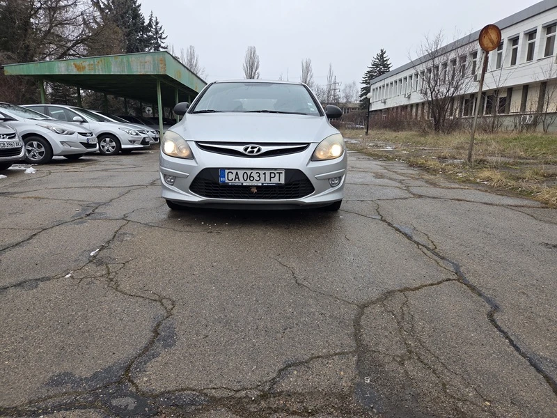 Hyundai I30 - 2100 € / 4107.24 лв. - 75548913 1 | Car24.bg Hyundai I30 - 2100 € / 4107.24 лв. - 75548913 1