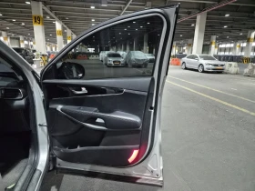 Kia Sorento 2.2 CRDI 4WD - ОЧАКВАН ВНОС - СУПЕР СЪСТОЯНИЕ! - 26900 лв. / 13753.75 € - 44013822 12 | Car24.bg Kia Sorento 2.2 CRDI 4WD - ОЧАКВАН ВНОС - СУПЕР СЪСТОЯНИЕ! - 26900 лв. / 13753.75 € - 44013822 12