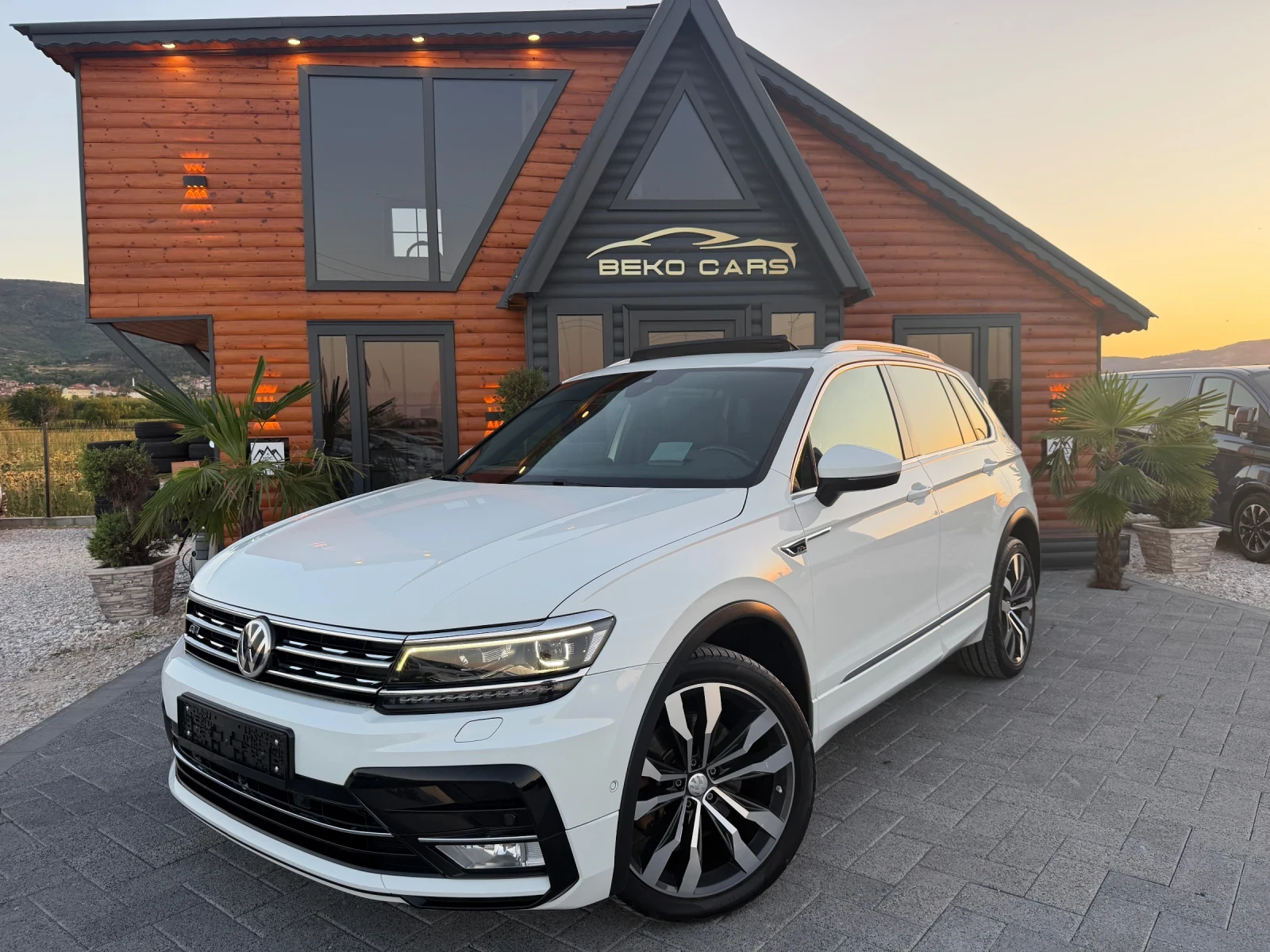 VW Tiguan R-line/4-motion/240коня/Нова | Auto.bg — изображение 1 VW Tiguan R-line/4-motion/240коня/Нова | Auto.bg — изображение 1