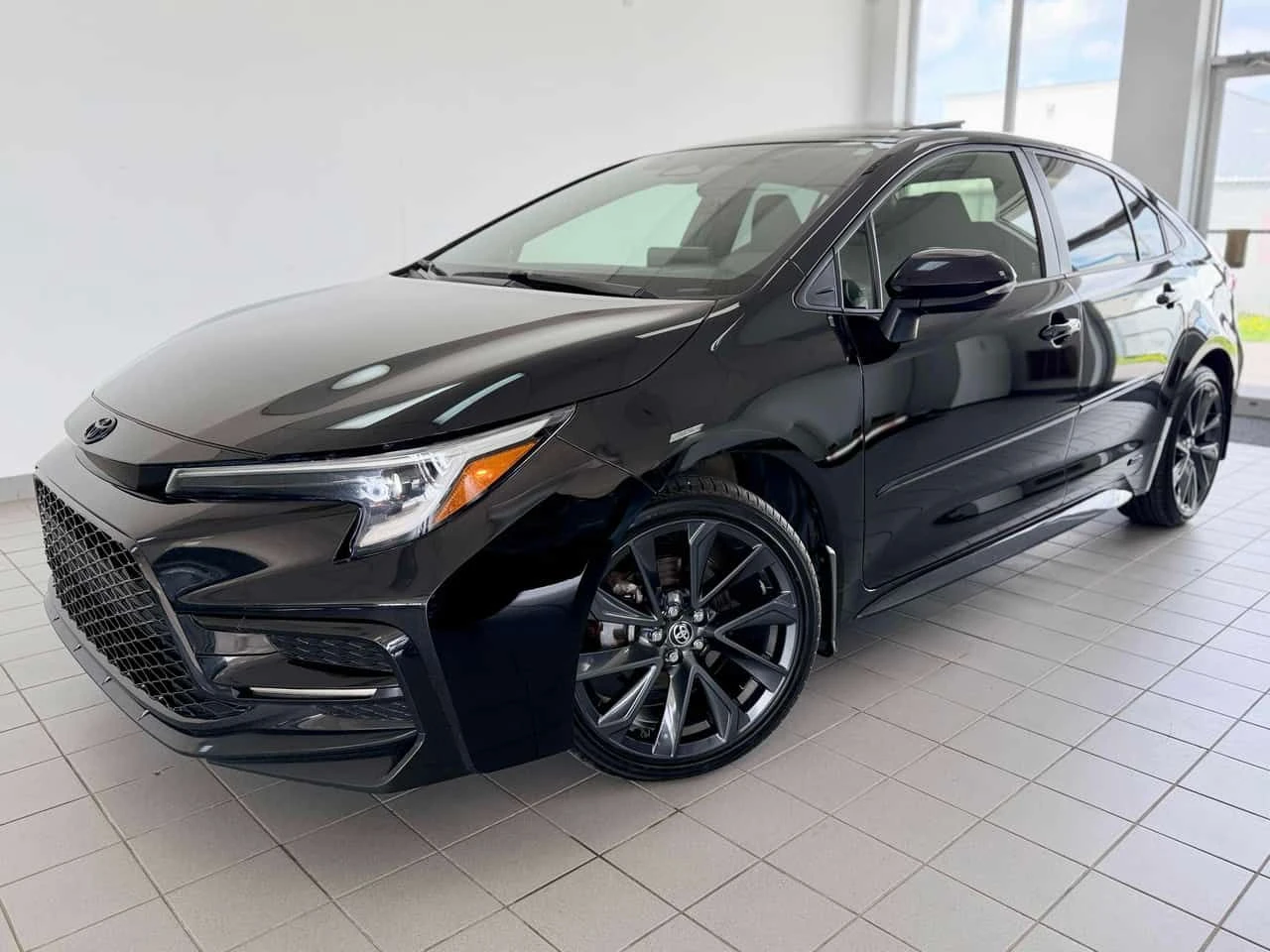 Toyota Corolla * Hybrid SE CVT AWD * CARFAX * БЕЗ ПЪРВОНАЧАЛНА ВН | Auto.bg — изображение 1 Toyota Corolla * Hybrid SE CVT AWD * CARFAX * БЕЗ ПЪРВОНАЧАЛНА ВН | Auto.bg — изображение 1
