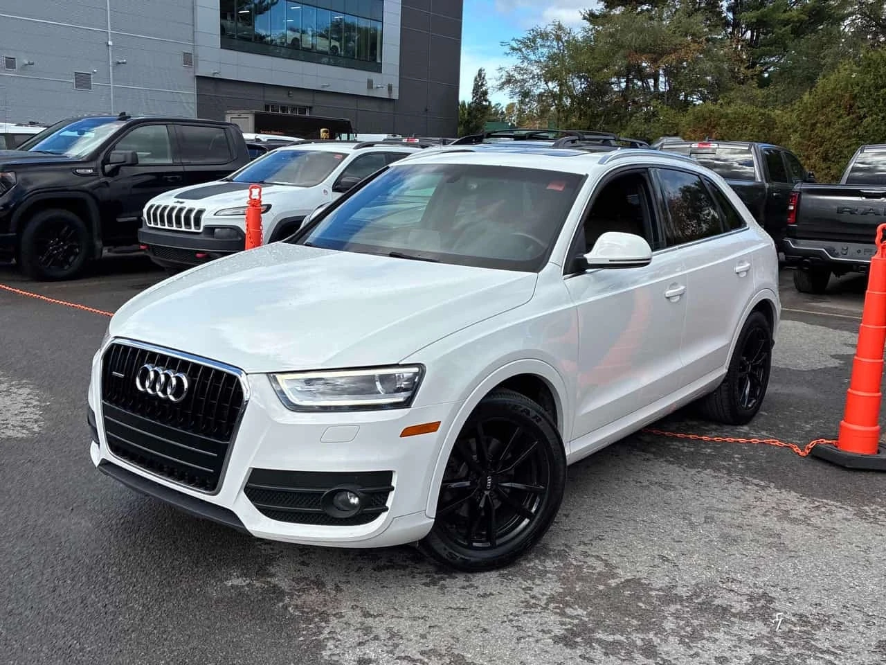 Audi Q3 * PROGRESSIV * АВТОКРЕДИТ БЕЗ ПЪРВОНАЧАЛНА ВНОСКА | Auto.bg — изображение 1 Audi Q3 * PROGRESSIV * АВТОКРЕДИТ БЕЗ ПЪРВОНАЧАЛНА ВНОСКА | Auto.bg — изображение 1