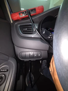 Kia Carens TOP Екстри Реален пробег !!! - 13300 € / 26012.54 лв. - 84293132 14 | Car24.bg Kia Carens TOP Екстри Реален пробег !!! - 13300 € / 26012.54 лв. - 84293132 14