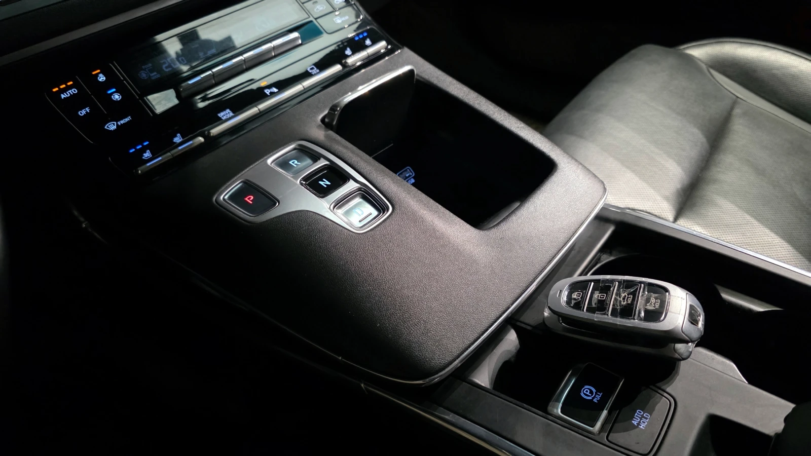 Hyundai Grandeur  IG 2.5 Premium ПРОВЕРЕНА - изображение 8 | Auto.bg Hyundai Grandeur  IG 2.5 Premium ПРОВЕРЕНА - изображение 8