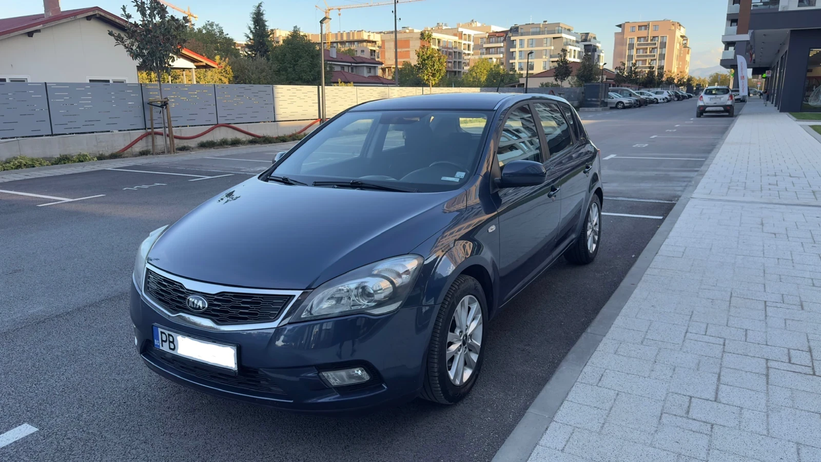 Kia Ceed 1.6 CVVT (Facelift) ГАЗ - изображение 2 | Auto.bg Kia Ceed 1.6 CVVT (Facelift) ГАЗ - изображение 2