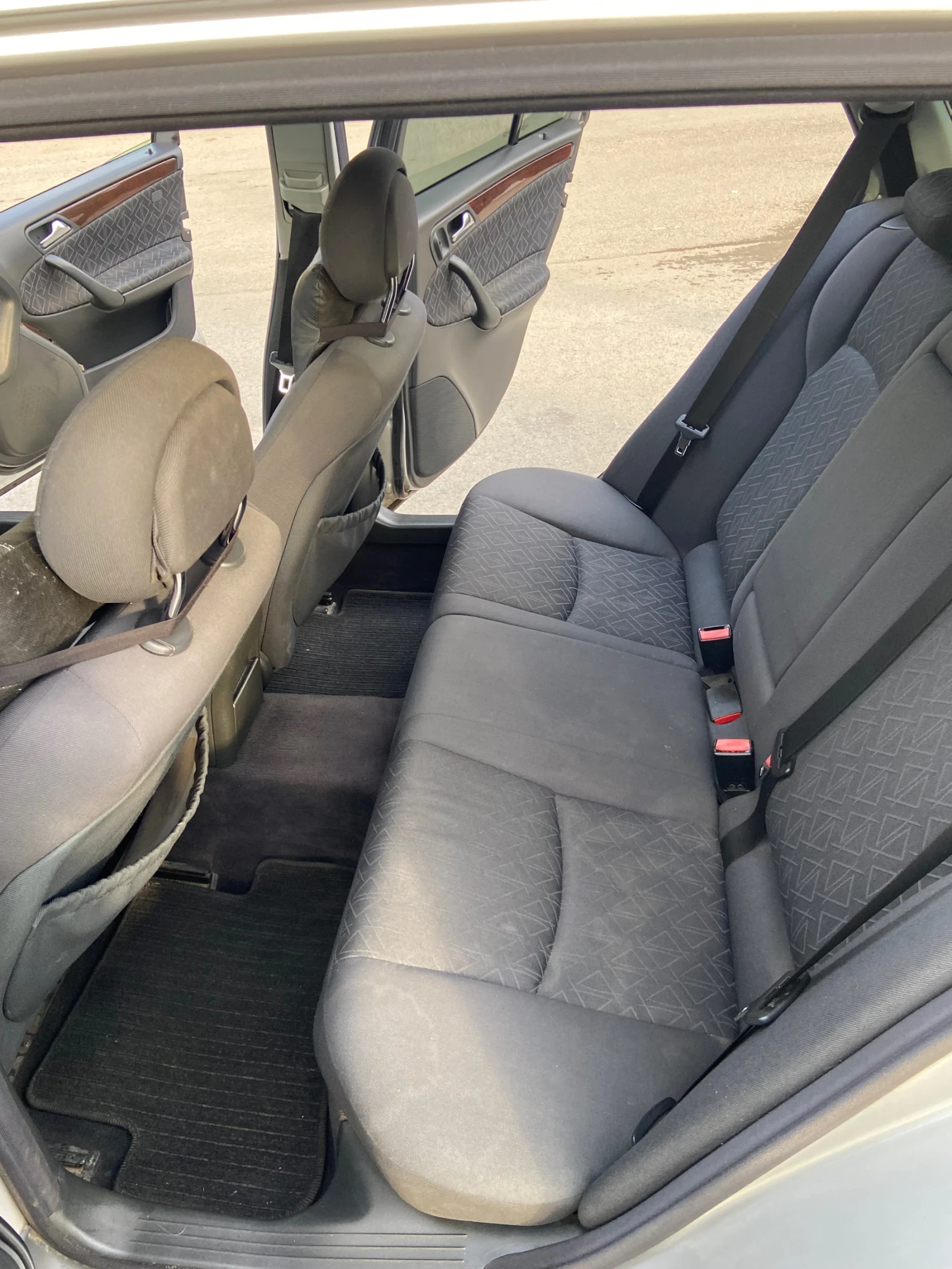 Mercedes-Benz C 200 2.2cdi - изображение 10 | Auto.bg Mercedes-Benz C 200 2.2cdi - изображение 10