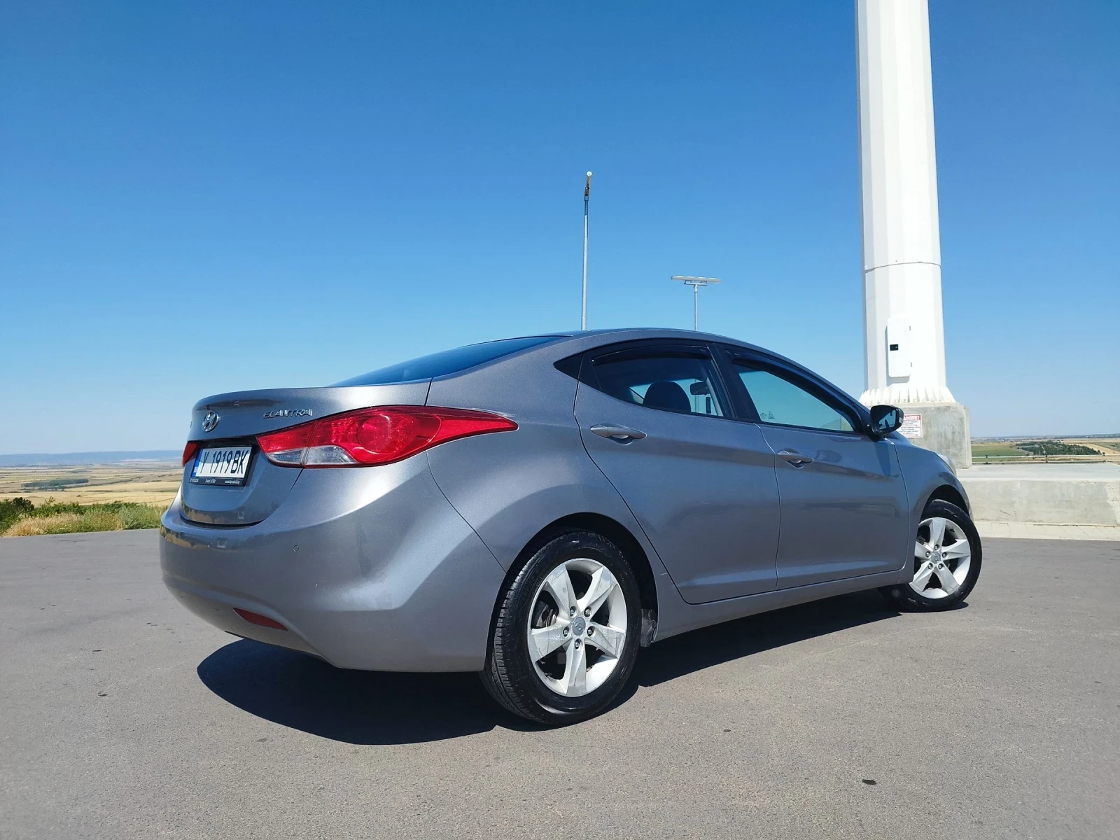 Hyundai Elantra 1.6 132hp - изображение 4 | Auto.bg Hyundai Elantra 1.6 132hp - изображение 4