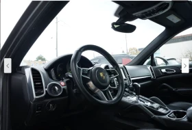 Porsche Cayenne S* E-HYBRID* FACE* PDK* ПОДГРЕВ* КАМЕРА* КЕЙЛЕС - 34300 лв. / 17537.31 € - 35878330 14 | Car24.bg Porsche Cayenne S* E-HYBRID* FACE* PDK* ПОДГРЕВ* КАМЕРА* КЕЙЛЕС - 34300 лв. / 17537.31 € - 35878330 14