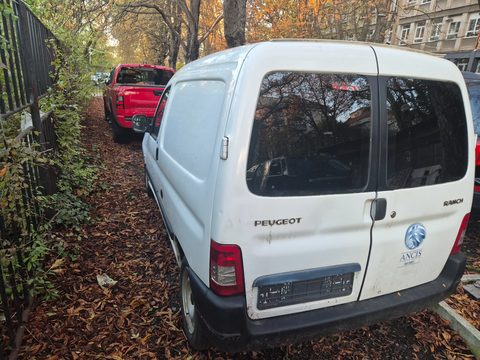 Peugeot Partner   1.4i Фаб.Метан - изображение 3 | Auto.bg Peugeot Partner   1.4i Фаб.Метан - изображение 3