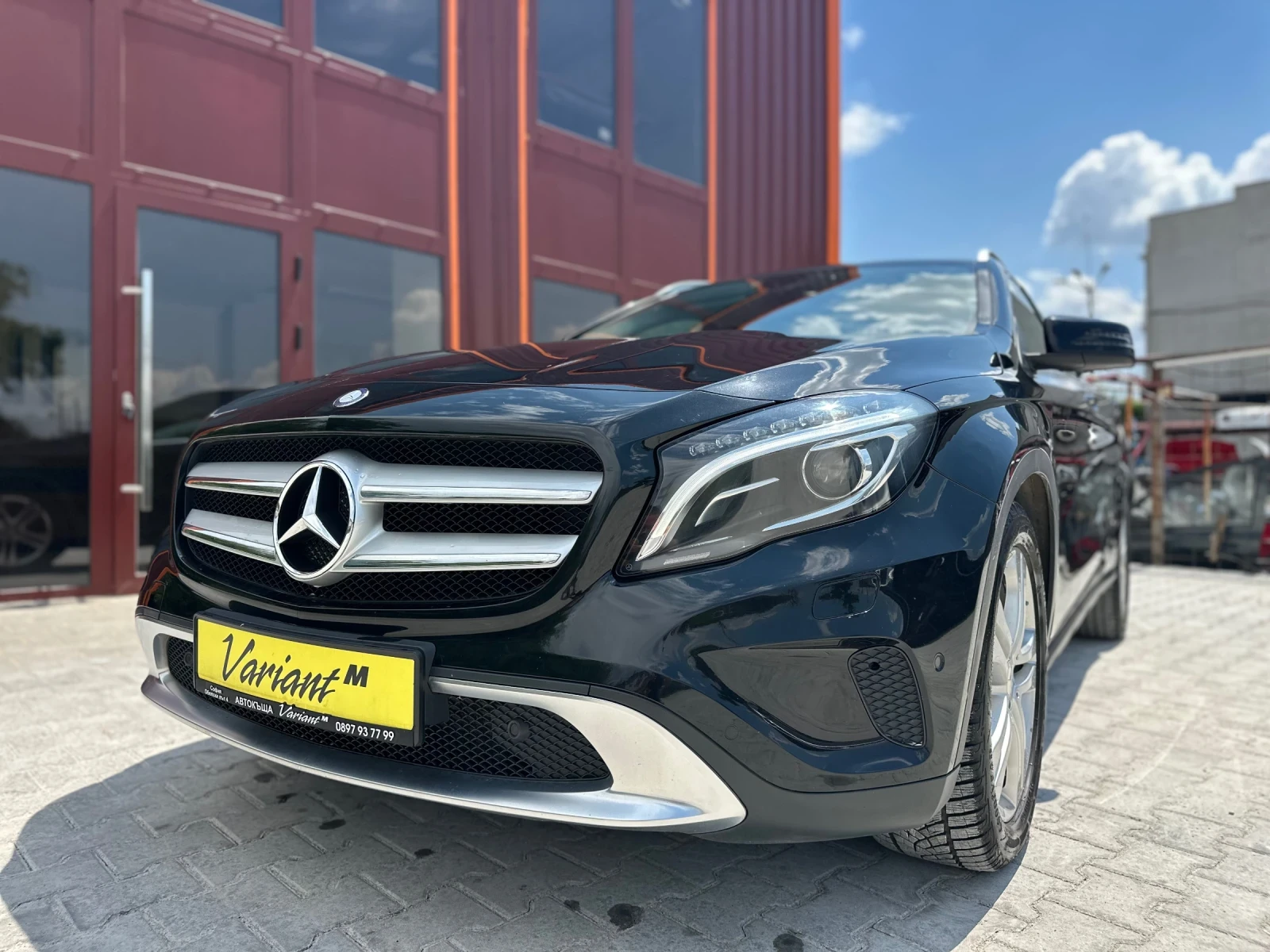 Mercedes-Benz GLA 200 i* 155kc* EURO6* AVTOMAT | Auto.bg — изображение 1 Mercedes-Benz GLA 200 i* 155kc* EURO6* AVTOMAT | Auto.bg — изображение 1