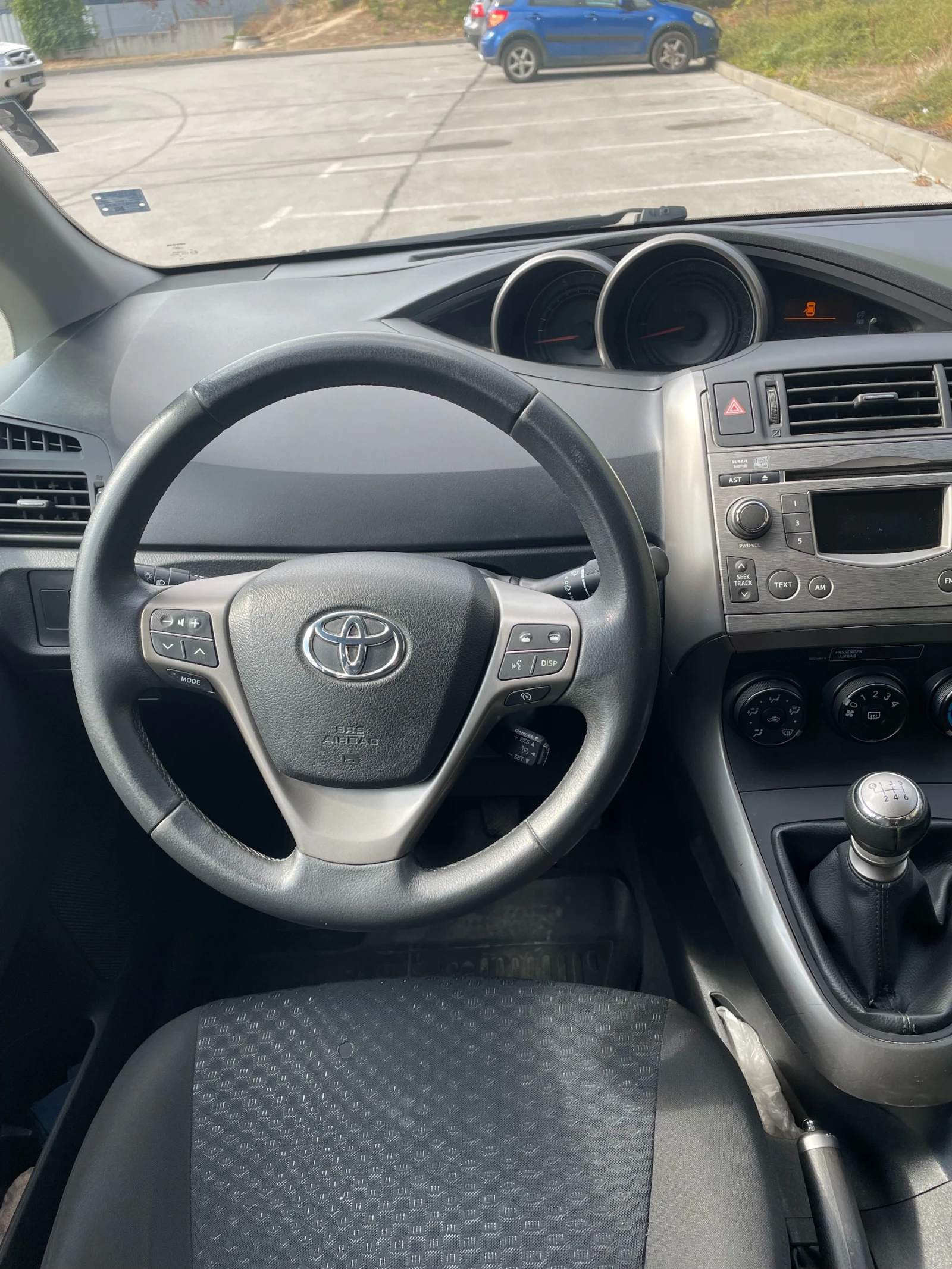 Toyota Verso 1.8 VVTi - изображение 9 | Auto.bg Toyota Verso 1.8 VVTi - изображение 9