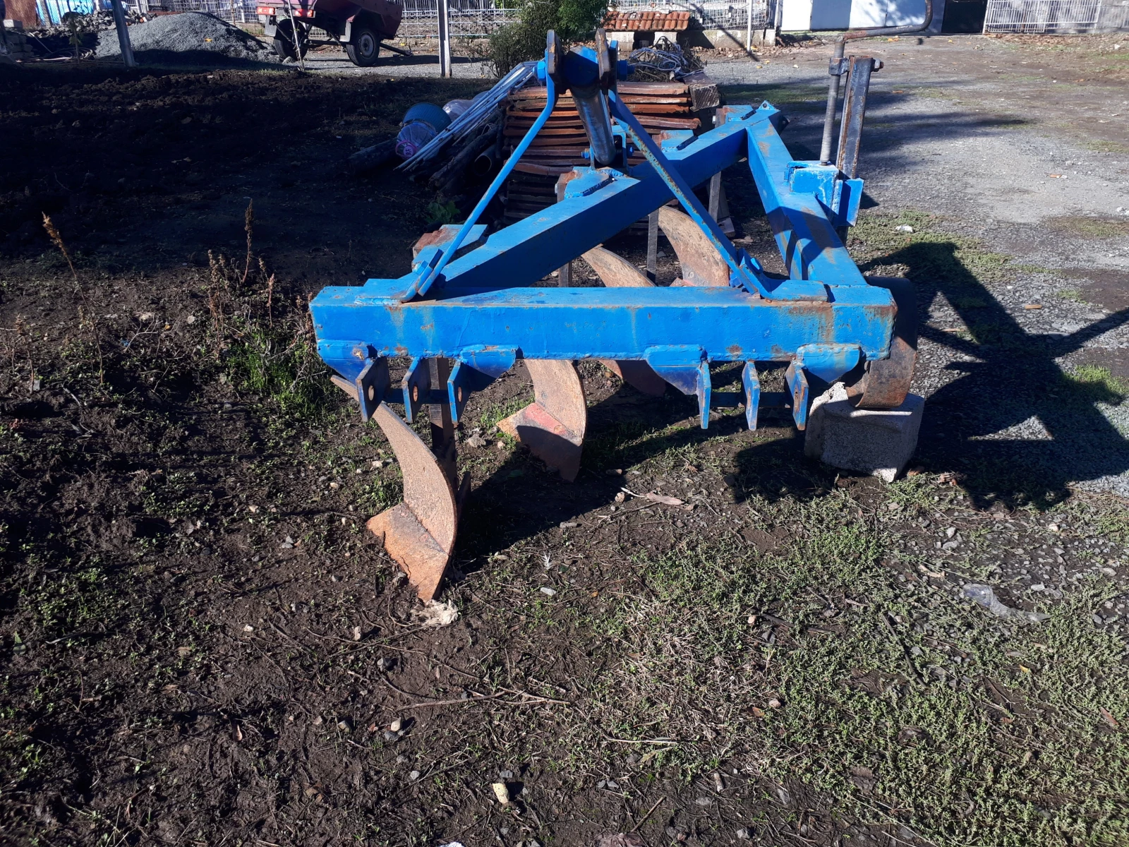 Трактор ISEKI TA325 F - изображение 4 | Auto.bg Трактор ISEKI TA325 F - изображение 4