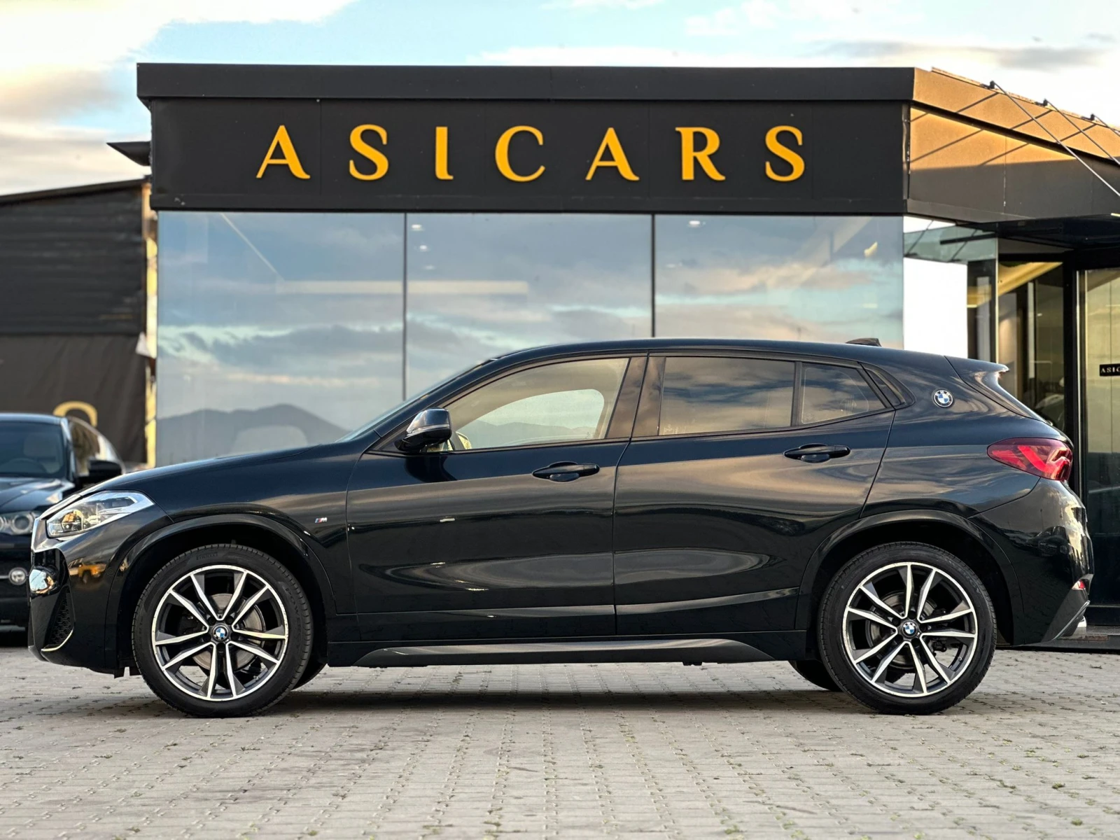 BMW X2 / M PACK / 2.0D / 150 HP / TOP /  - изображение 2 | Auto.bg BMW X2 / M PACK / 2.0D / 150 HP / TOP /  - изображение 2