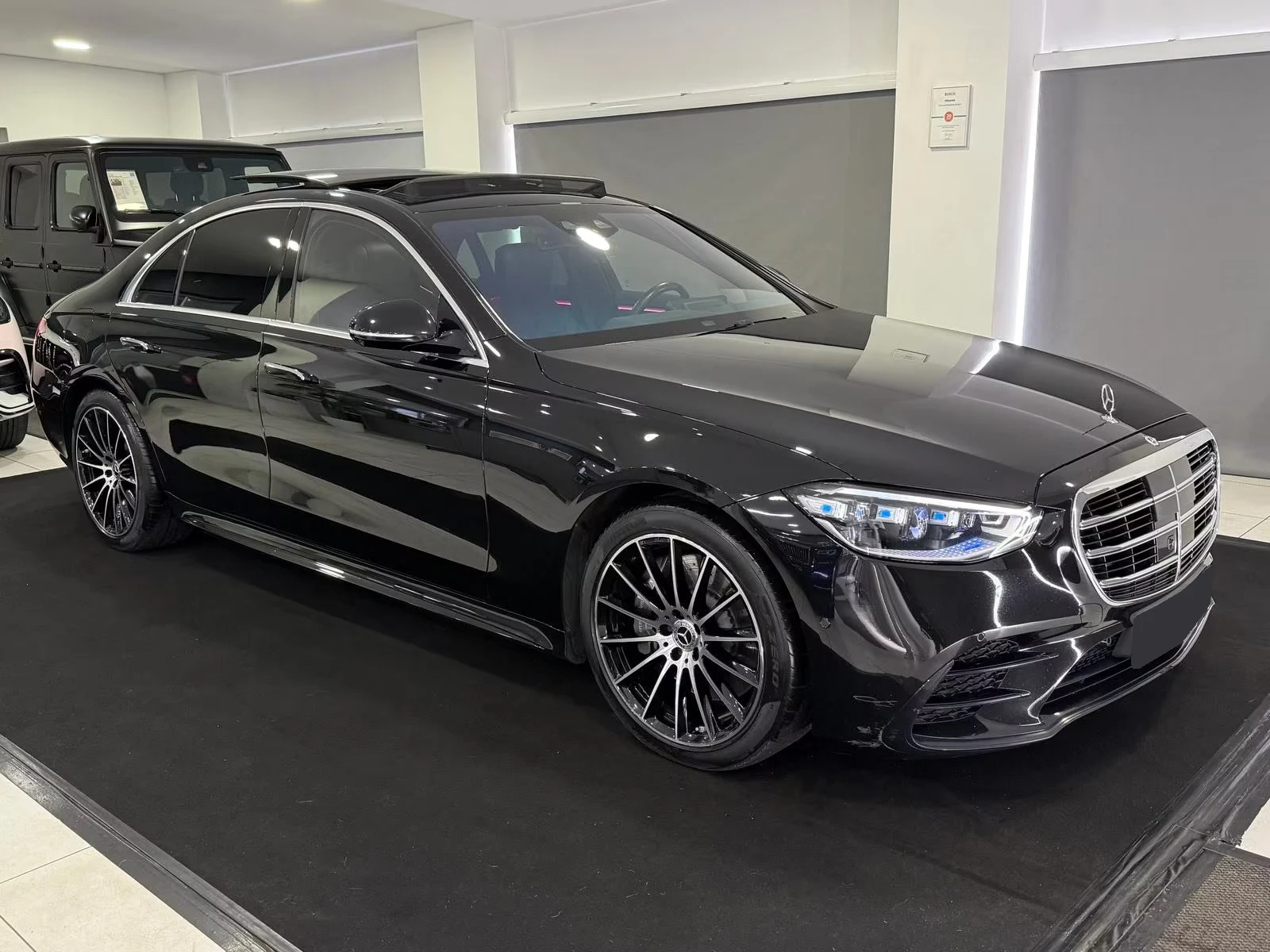 Mercedes-Benz S 400 d 4M AMG Exclusive MASSAGE Soft PANO ОБДУХ 360 - изображение 3 | Auto.bg Mercedes-Benz S 400 d 4M AMG Exclusive MASSAGE Soft PANO ОБДУХ 360 - изображение 3