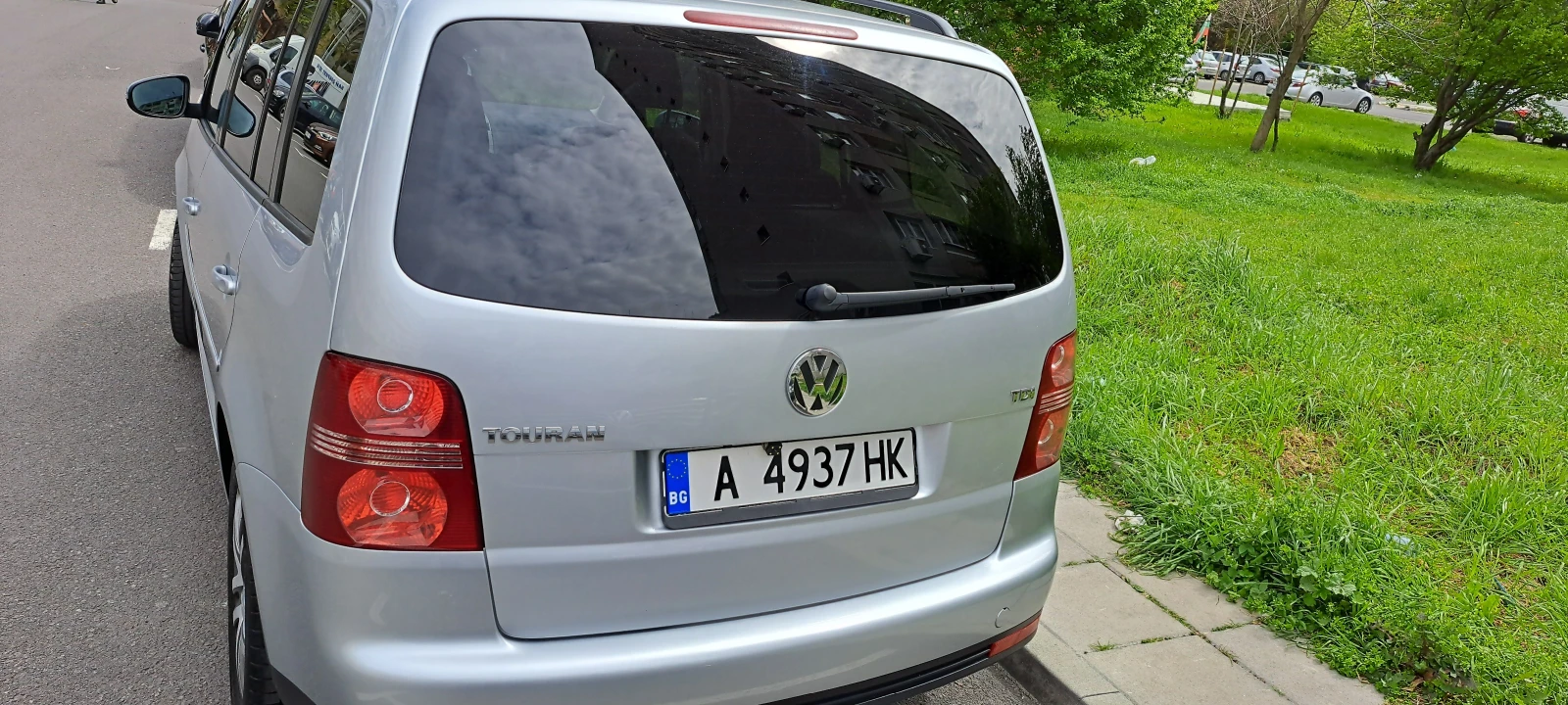 VW Touran 1.9TDI 105 кс. 7DSG - изображение 4 | Auto.bg VW Touran 1.9TDI 105 кс. 7DSG - изображение 4