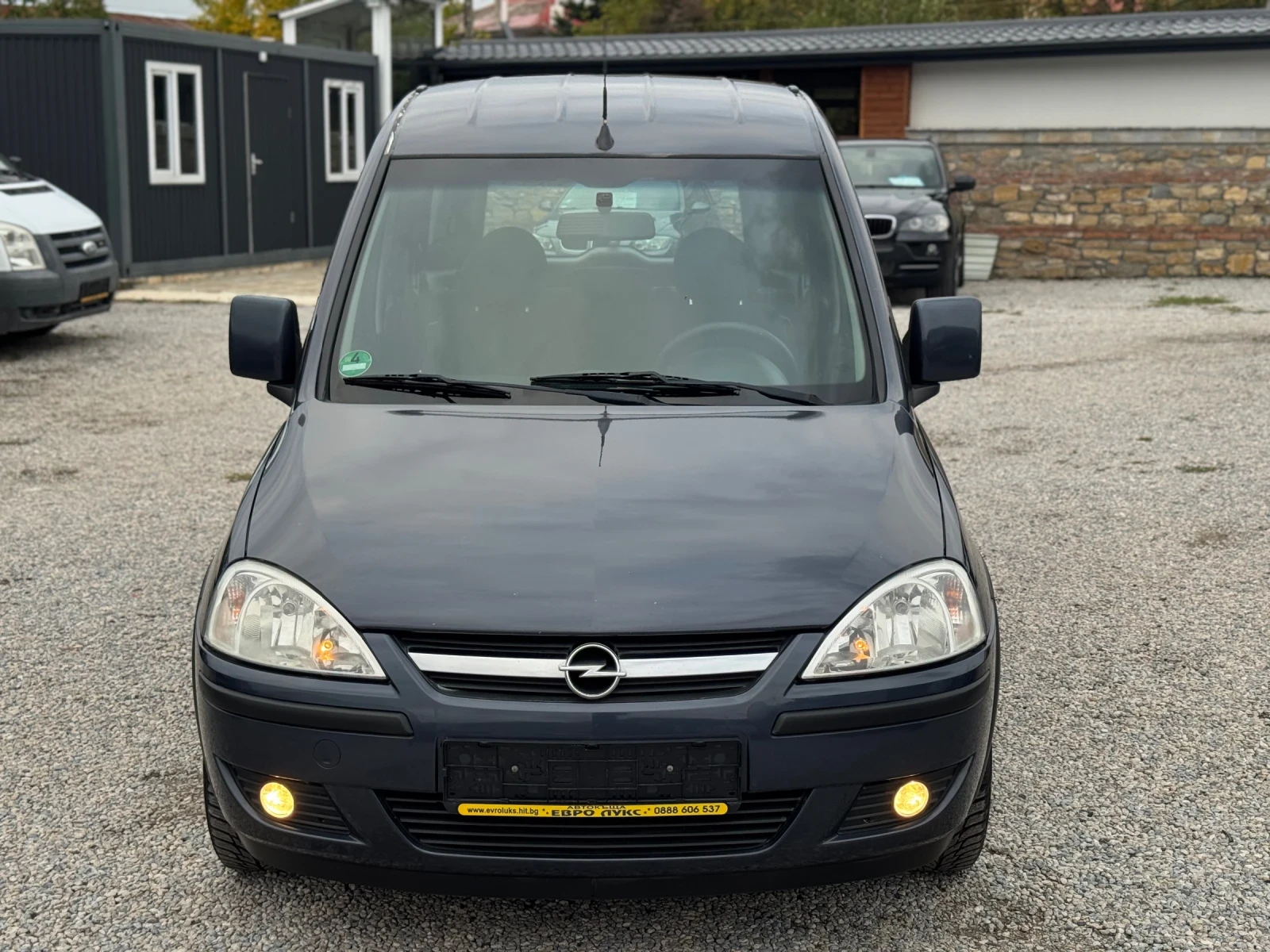 Opel Combo 1.6i 95кс БЕНЗИН- МЕТАН КЛИМАТИК - изображение 2 | Auto.bg Opel Combo 1.6i 95кс БЕНЗИН- МЕТАН КЛИМАТИК - изображение 2