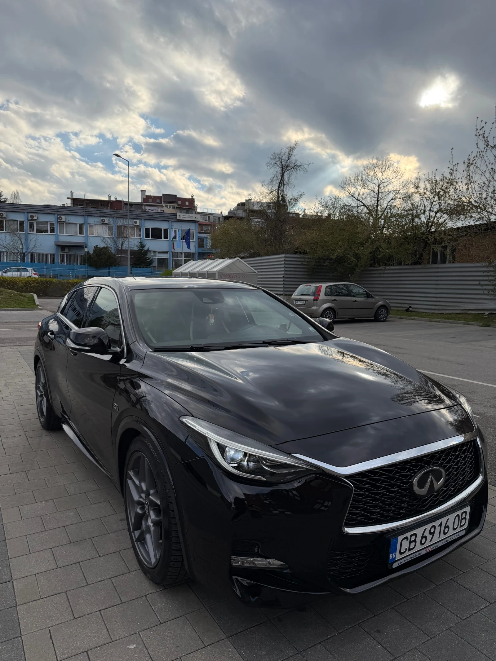 Infiniti Q30 undefined | Auto.bg — изображение 1 Infiniti Q30 undefined | Auto.bg — изображение 1