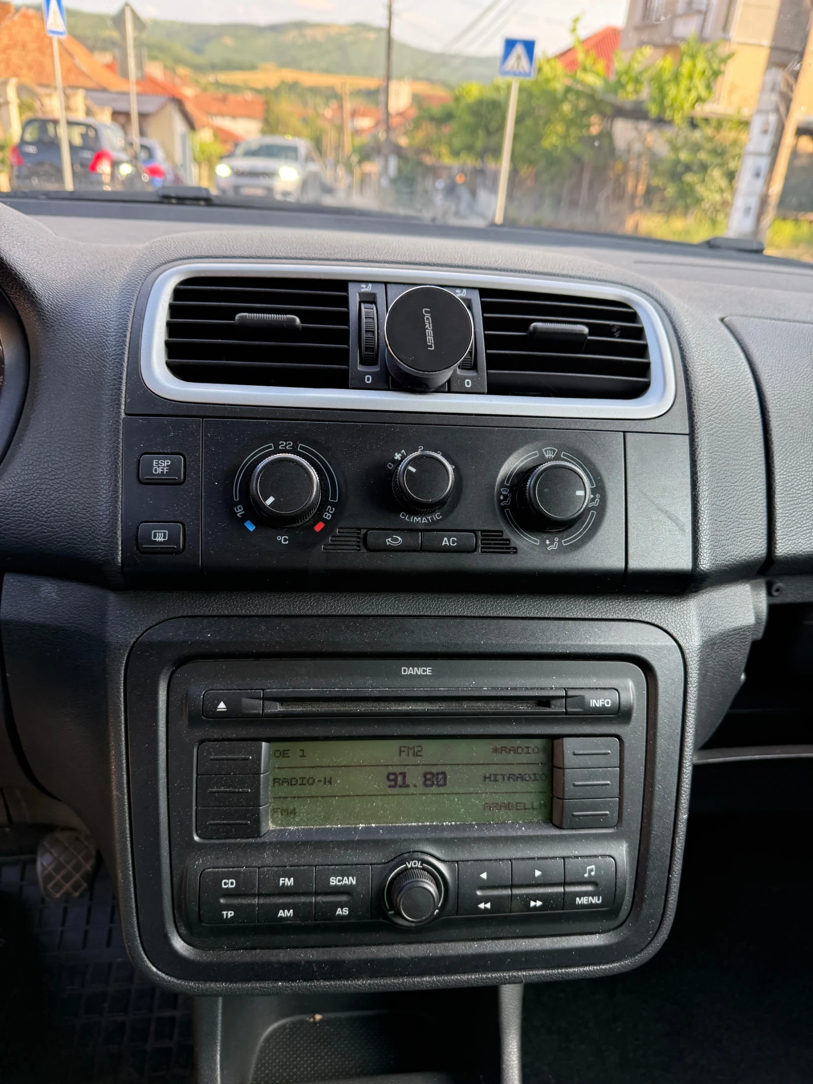 Skoda Fabia 1.2 Климатик - изображение 9 | Auto.bg Skoda Fabia 1.2 Климатик - изображение 9