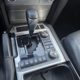 Toyota Land cruiser 200/4.5D/FACE 2020 - 79900 лв. / 40852.22 € - 27504881 11 | Car24.bg Toyota Land cruiser 200/4.5D/FACE 2020 - 79900 лв. / 40852.22 € - 27504881 11