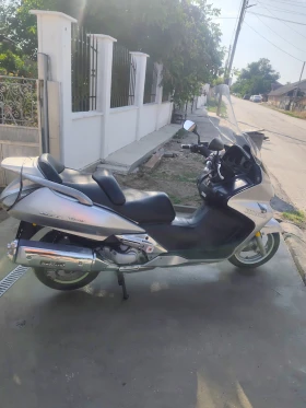 Honda Silver Wing Скутер | Auto.bg — изображение 4 Honda Silver Wing Скутер | Auto.bg — изображение 4