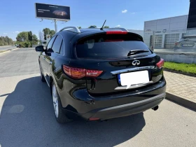 Infiniti QX70