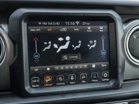 Jeep Wrangler Unlimited Sahara CAM* ПОДГРЕВ* KEYLESS* - 48660 лв. / 24879.46 € - 37091907 12 | Car24.bg Jeep Wrangler Unlimited Sahara CAM* ПОДГРЕВ* KEYLESS* - 48660 лв. / 24879.46 € - 37091907 12