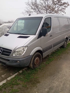 Mercedes-Benz Sprinter 319