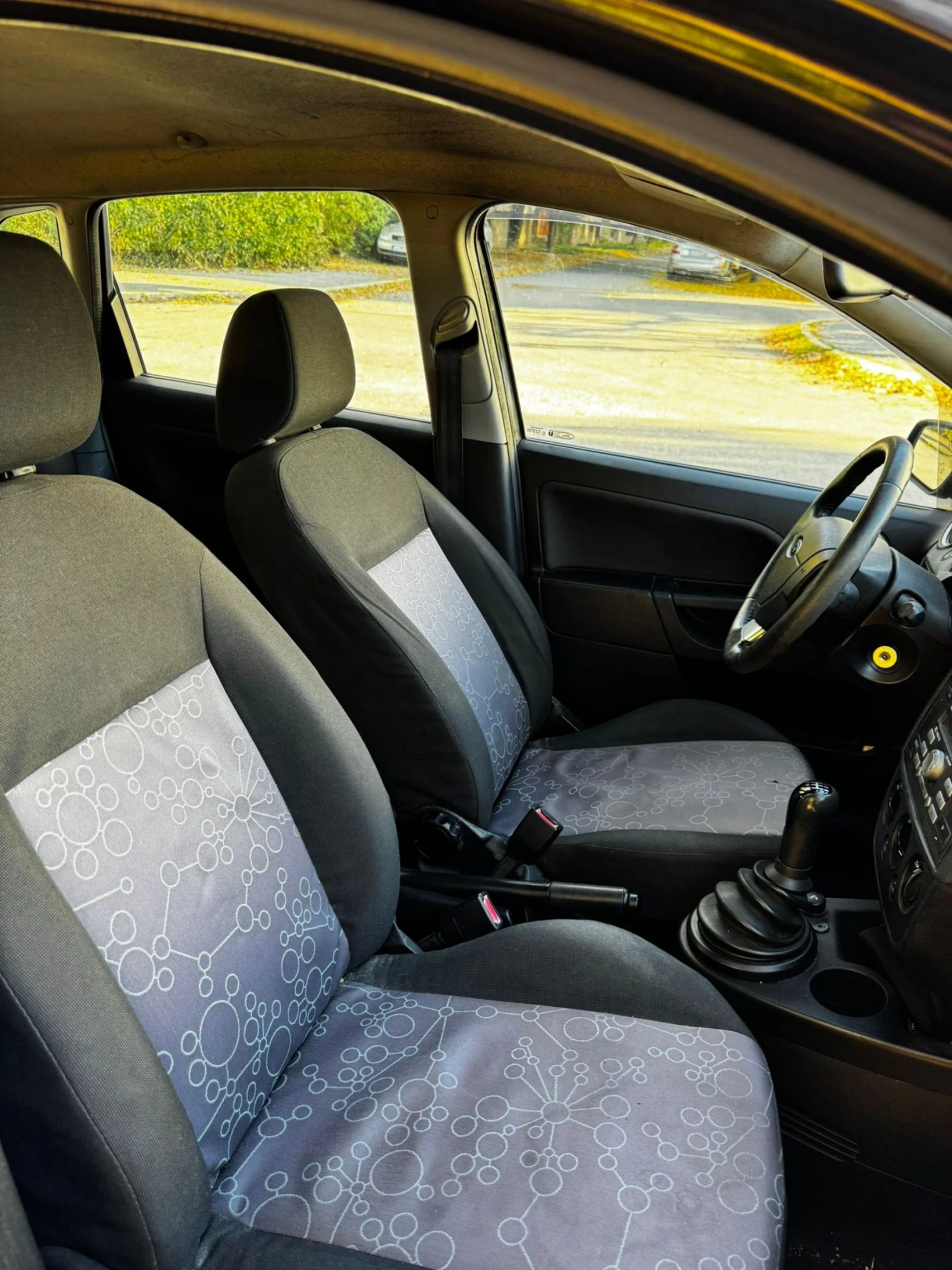 Ford Fiesta 1.4 tdci - изображение 7 | Auto.bg Ford Fiesta 1.4 tdci - изображение 7