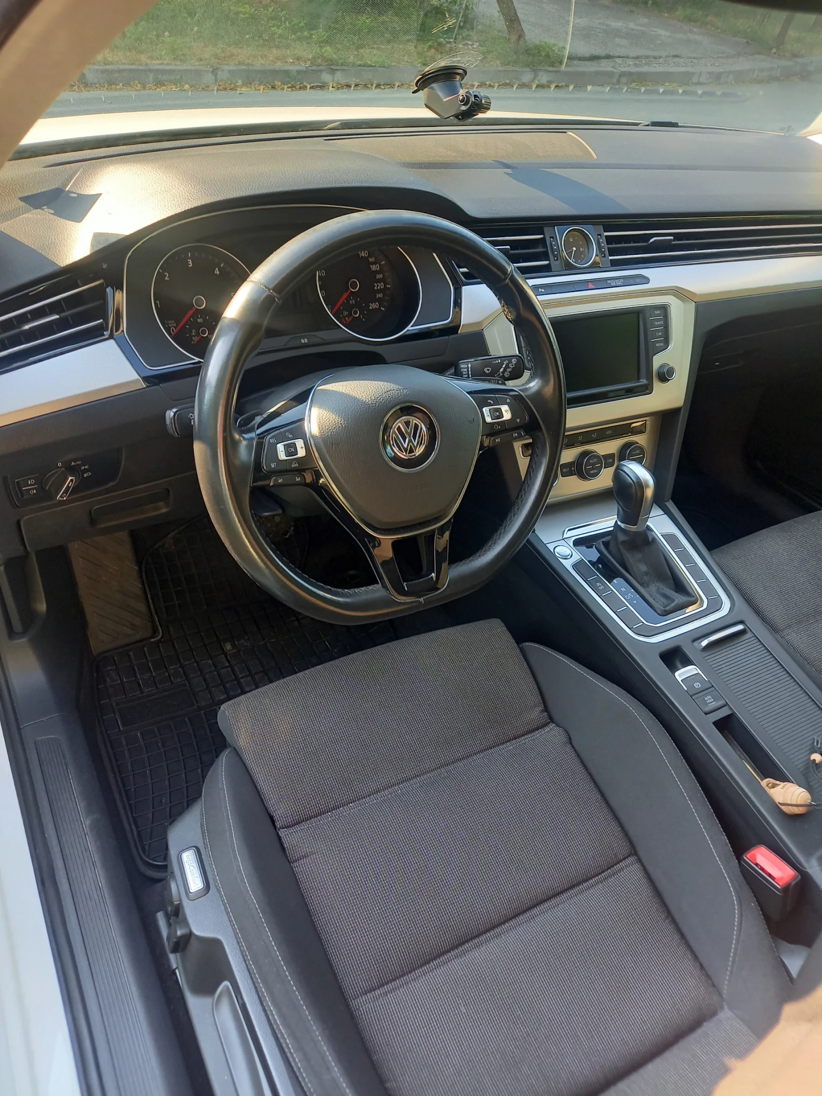 VW Passat  - изображение 8 | Auto.bg VW Passat  - изображение 8