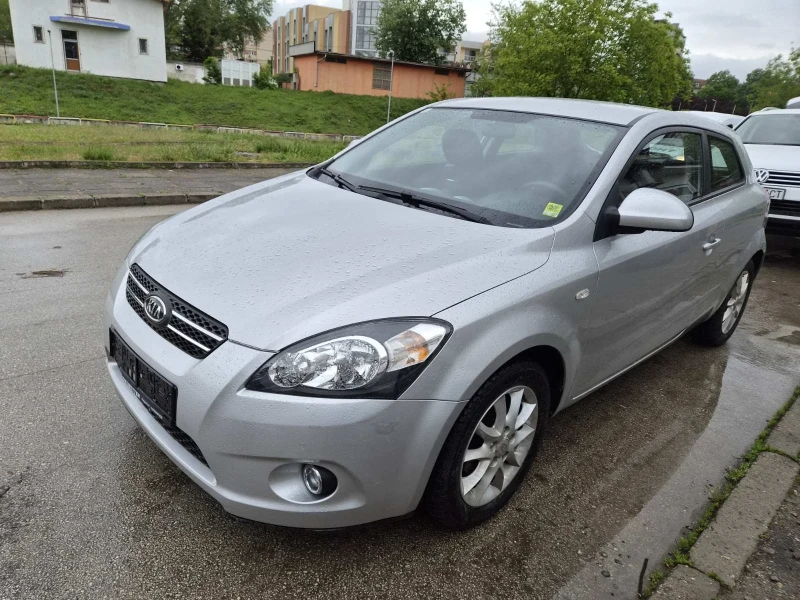 Kia Ceed 1.4 - 1900 € / 3716.08 лв. - 72013717 1 | Car24.bg Kia Ceed 1.4 - 1900 € / 3716.08 лв. - 72013717 1