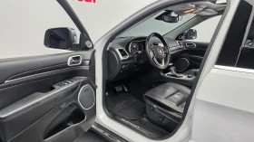 Jeep Grand cherokee 3.6 4x4 SUMMIT * DIST * ОБДУХ * ПАНО * FULL MAX | Auto.bg — изображение 8 Jeep Grand cherokee 3.6 4x4 SUMMIT * DIST * ОБДУХ * ПАНО * FULL MAX | Auto.bg — изображение 8