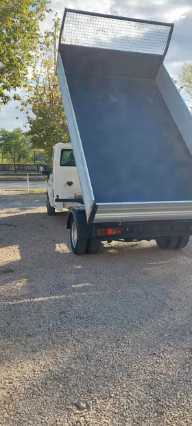 Ford Transit 2.4 tdci тристранен клима | Auto.bg — изображение 8 Ford Transit 2.4 tdci тристранен клима | Auto.bg — изображение 8