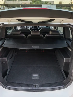 VW Touran 2.0 TDI (150 к.с.) DSG R-Line, FULL ЕКСТРИ, Пълн - 18888 € - 40219624 11 | Car24.bg VW Touran 2.0 TDI (150 к.с.) DSG R-Line, FULL ЕКСТРИ, Пълн - 18888 € - 40219624 11