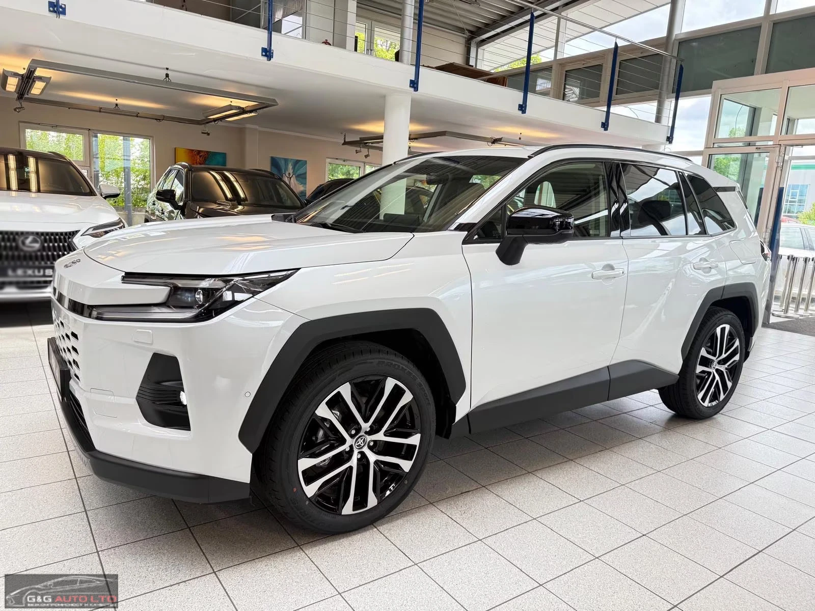 Toyota Rav4 НОВ!/LOUNGE/194HP/PANO/360/4X4/HUD/JBL/MEMO/490q | Auto.bg — изображение 1 Toyota Rav4 НОВ!/LOUNGE/194HP/PANO/360/4X4/HUD/JBL/MEMO/490q | Auto.bg — изображение 1