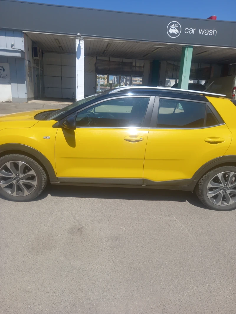 Kia Stonic Гаэ бензин эаводски - 13100 € / 25621.37 лв. - 93969384 1 | Car24.bg Kia Stonic Гаэ бензин эаводски - 13100 € / 25621.37 лв. - 93969384 1