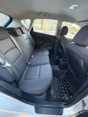 Hyundai I30 1.6 CRDI | Auto.bg — изображение 12 Hyundai I30 1.6 CRDI | Auto.bg — изображение 12