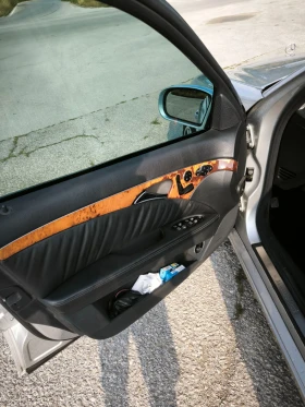 Mercedes-Benz E 320 - 5499 € - 28595419 12 | Car24.bg Mercedes-Benz E 320 - 5499 € - 28595419 12