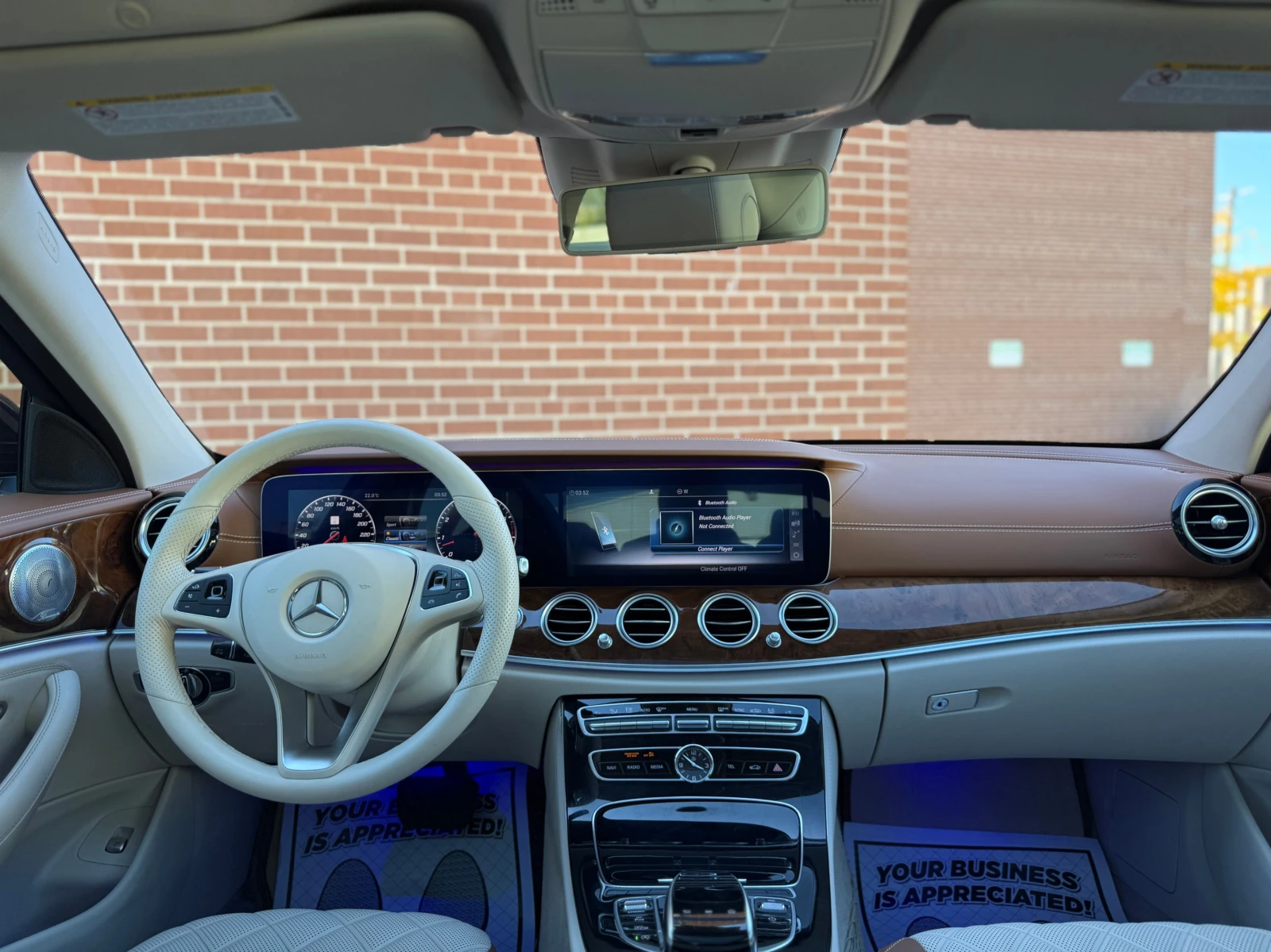 Mercedes-Benz E 400 AMG* BURMESTER* 4MATIC* DESIGNO* УНИКАТ - изображение 6 | Auto.bg Mercedes-Benz E 400 AMG* BURMESTER* 4MATIC* DESIGNO* УНИКАТ - изображение 6
