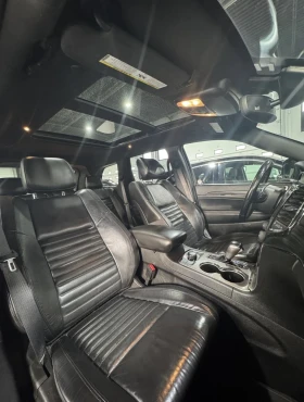 Jeep Grand cherokee 5.7 V8 * * КАМЕРА * * CARPLAY * * CARFAX * * - 21999 € / 43026.30 лв. - 26686822 4 | Car24.bg Jeep Grand cherokee 5.7 V8 * * КАМЕРА * * CARPLAY * * CARFAX * * - 21999 € / 43026.30 лв. - 26686822 4