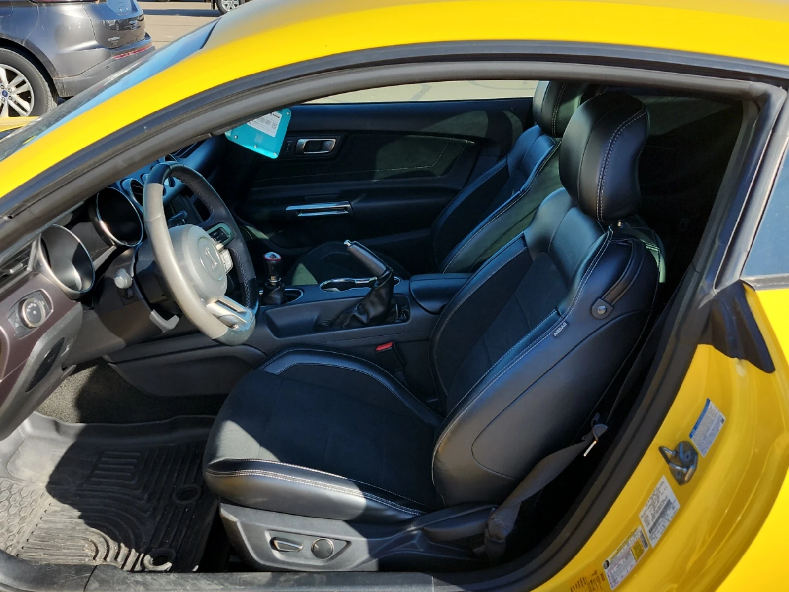 Ford Mustang * SHELBY GT * CARFAX * БЕЗ ПЪРВОНАЧАЛНА ВНОСКА - изображение 6 | Auto.bg Ford Mustang * SHELBY GT * CARFAX * БЕЗ ПЪРВОНАЧАЛНА ВНОСКА - изображение 6
