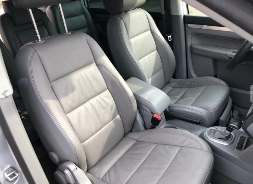 VW Touran 2.0TDI R-LINE DSG 7 МЕСТА КОЖЕН САЛОН  - изображение 10 | Auto.bg VW Touran 2.0TDI R-LINE DSG 7 МЕСТА КОЖЕН САЛОН  - изображение 10